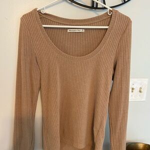 Abercrombie ribbed long sleeve scoop neck shirt M